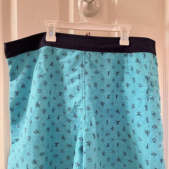 Patagonia Classic Wayfarers 21 in Boardshorts Swim Hieroglyphics Mens Size 38 - Picture 10 of 12